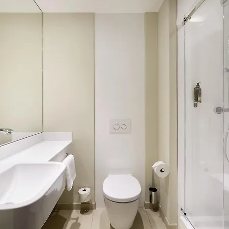 Premier Hotel 3*